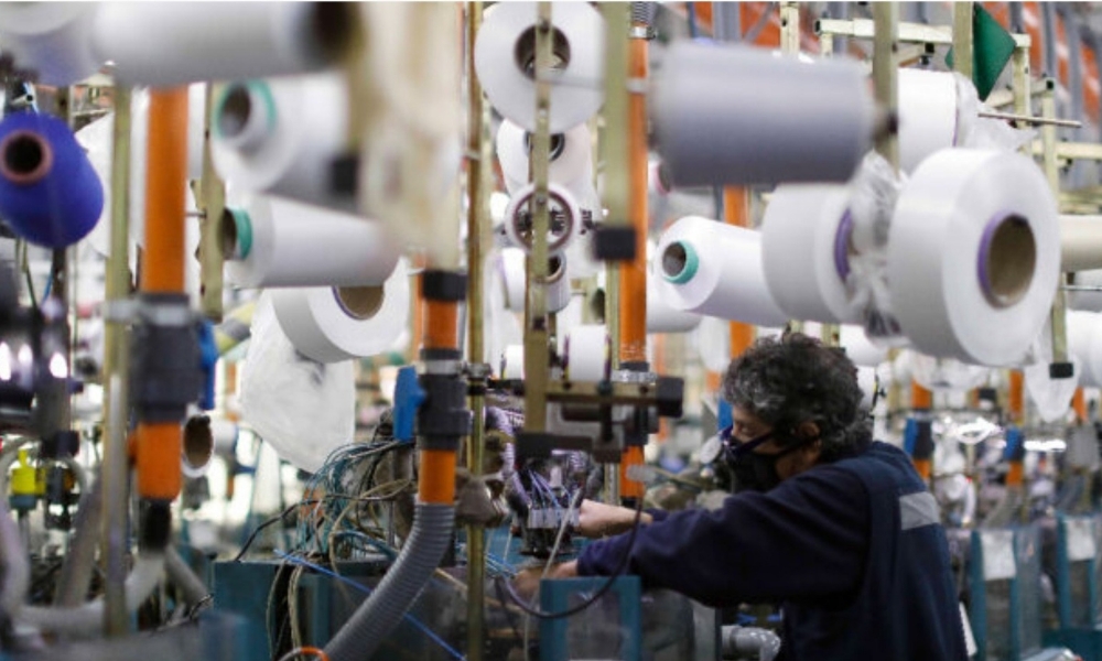 La actividad económica en Chile vuelve a eludir una caída al crecer 0,3% en octubre de este año