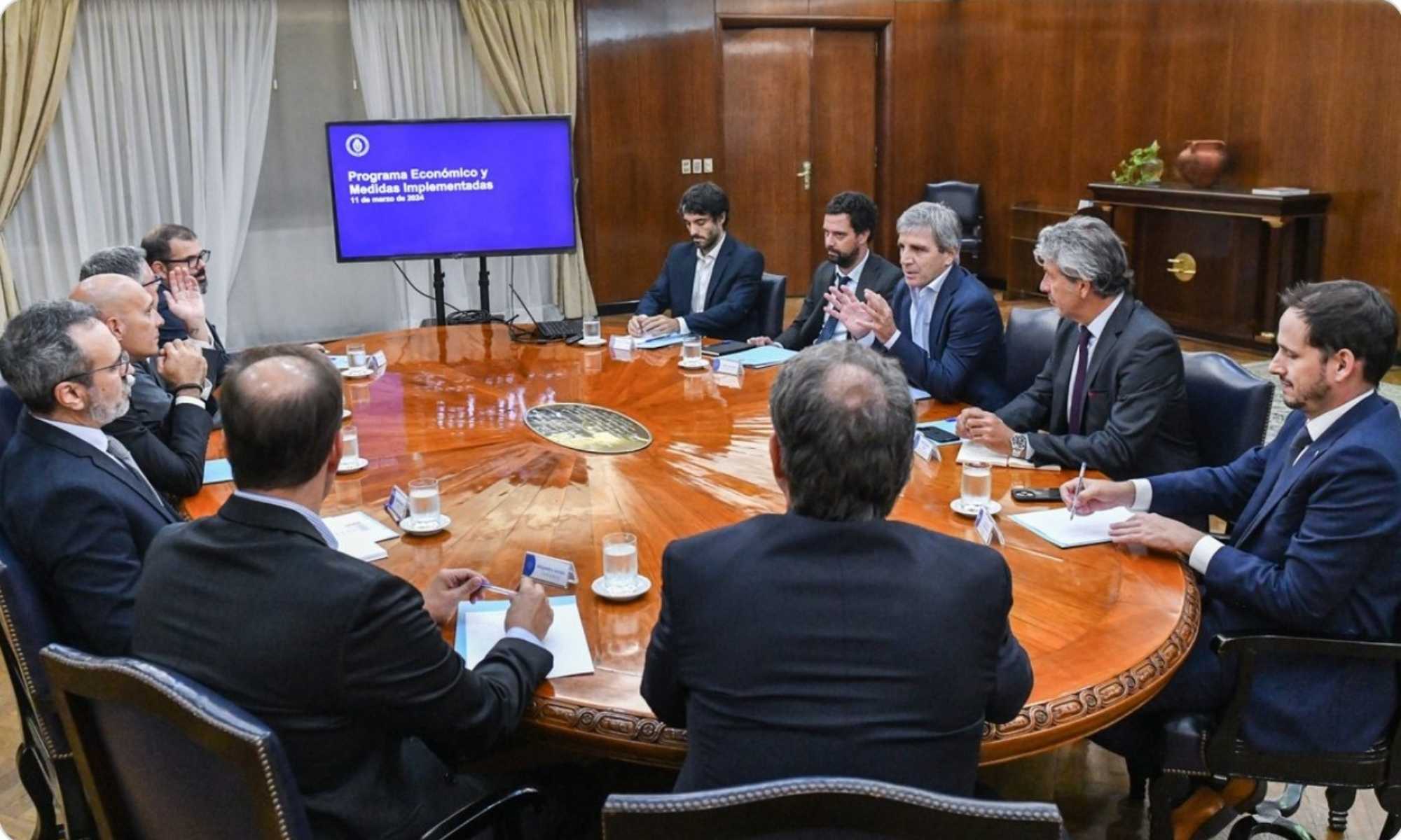 Incluido Cencosud: Gobierno de Milei se acercó a supermercados por alza «desmedida» de los precios