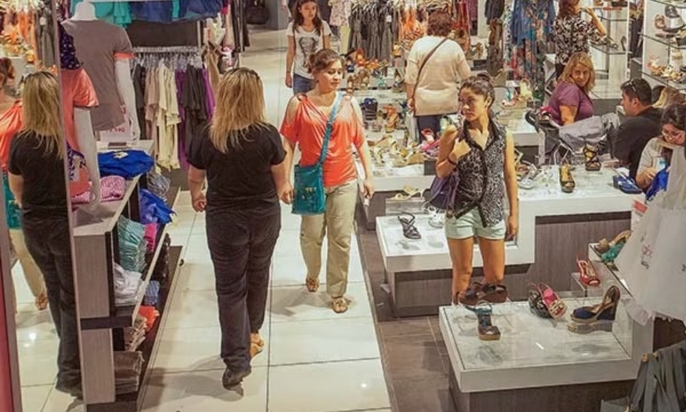 Ventas del comercio minorista vuelven a crecer en el primer trimestre luego de seis periodos de bajas