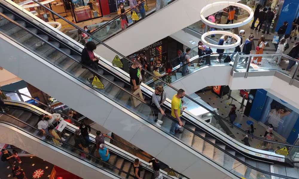Ventas Minoristas de las Regiones de Valparaíso, Biobío y La Araucanía anotan fuertes alzas en mayo