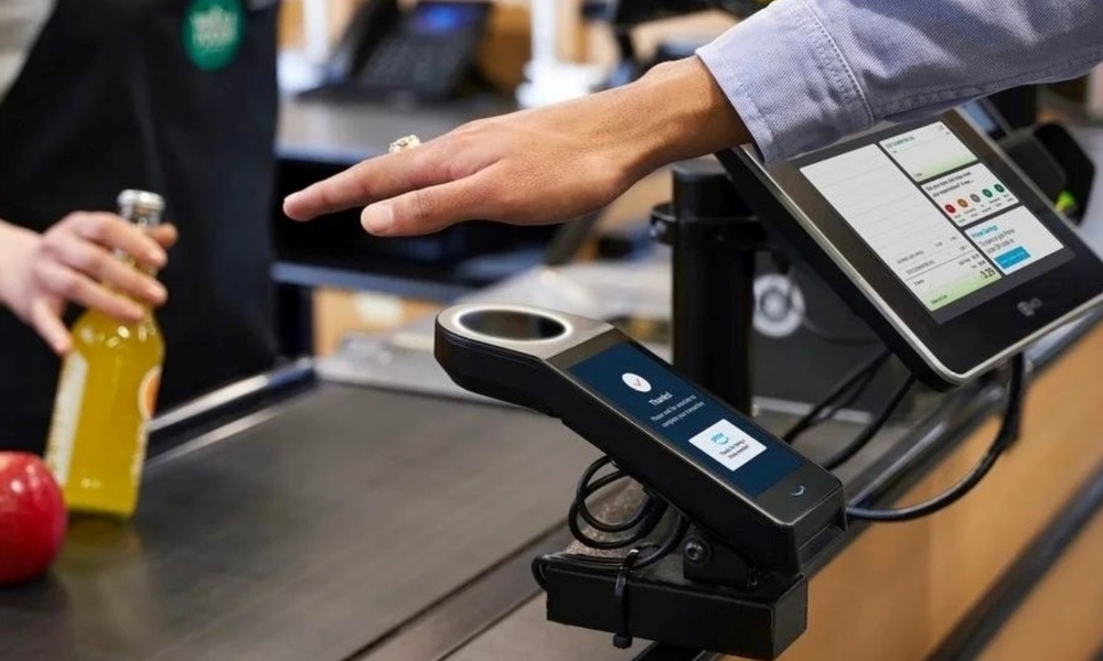 Carrefour Implementa Pago Biométrico con la Palma de la Mano en París Desarrollado por Ingenico