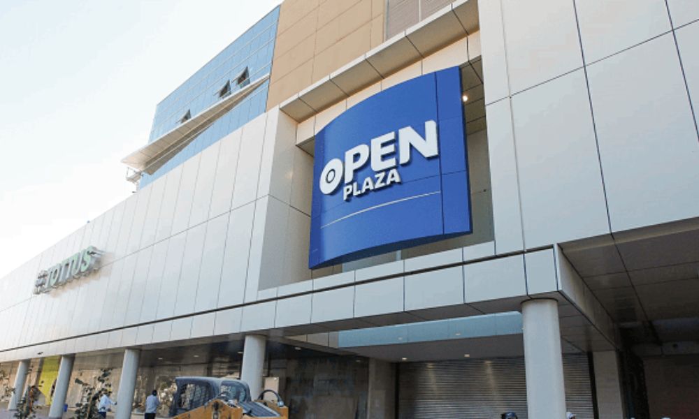 Compras de turistas argentinos y brasileños impulsan las ventas de los malls en Chile
