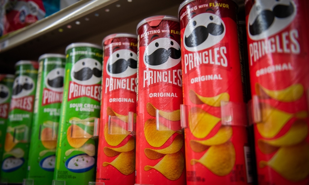 Las papas Pringles tendrán nuevos dueños: pertenecerán a la misma empresa que Snickers y M&M’s