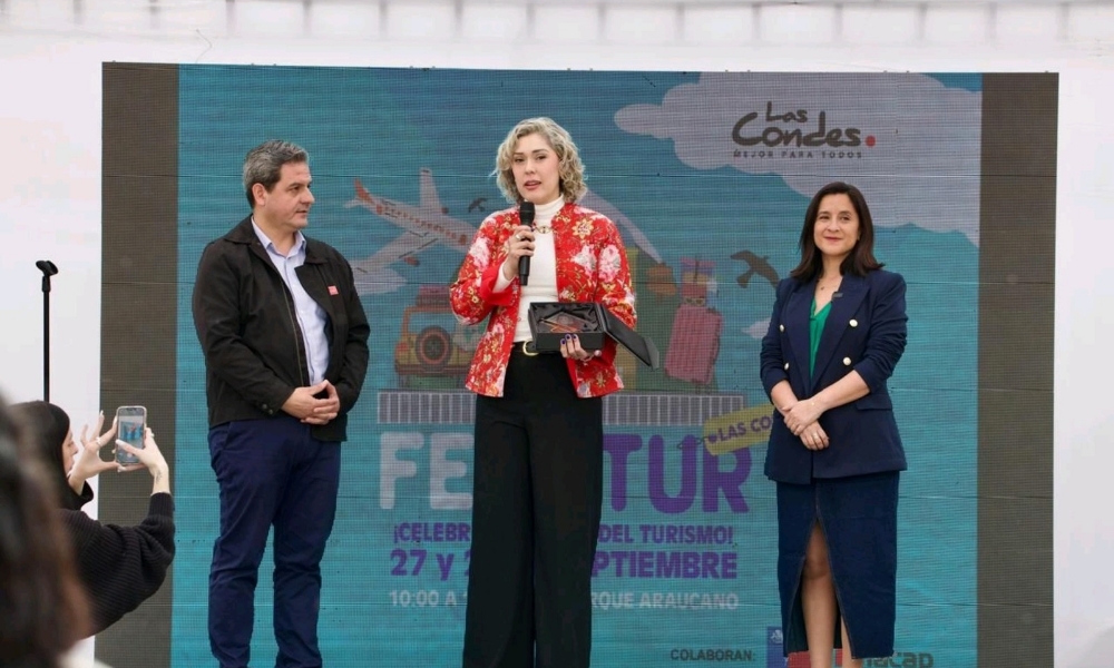 Sky Costanera es reconocido por Sernatur como referente turístico y social en Chile