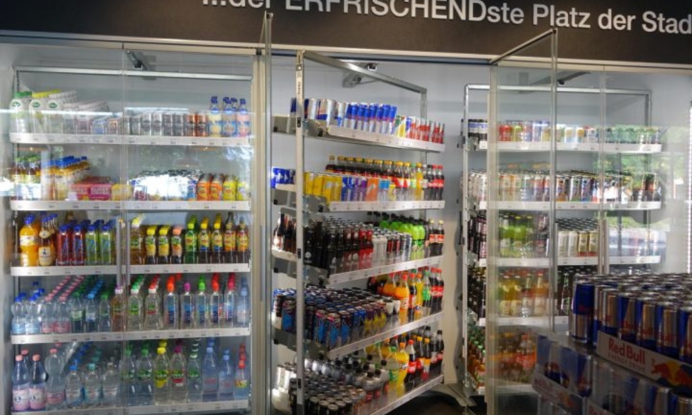 Supermercados adoptan estanterías giratorias para reducir residuos y optimizar operaciones