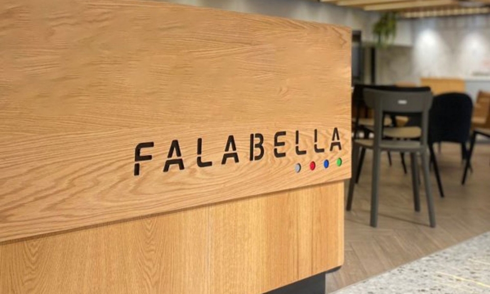 Falabella supera a SQM en valor bursátil por primera vez desde 2020 tras desplome del gigante del litio