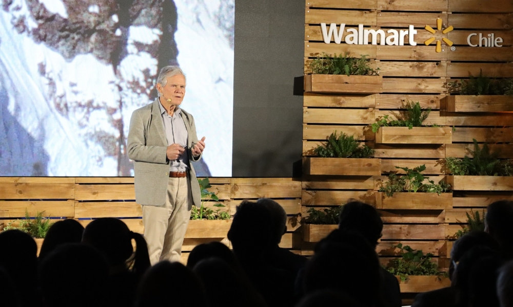 Una vida vivida en lo salvaje»: Rick Ridgeway emociona y remueve conciencias en el Summit de Sostenibilidad de Walmart Chile
