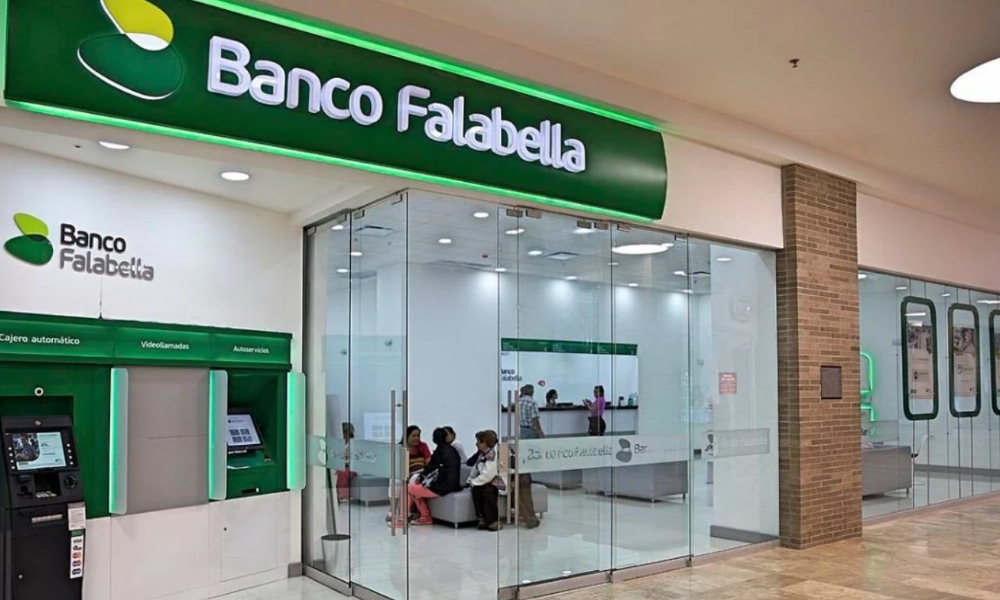Banco Falabella impulsa el ahorro digital en UF con crecimiento explosivo de 1.200% en aperturas