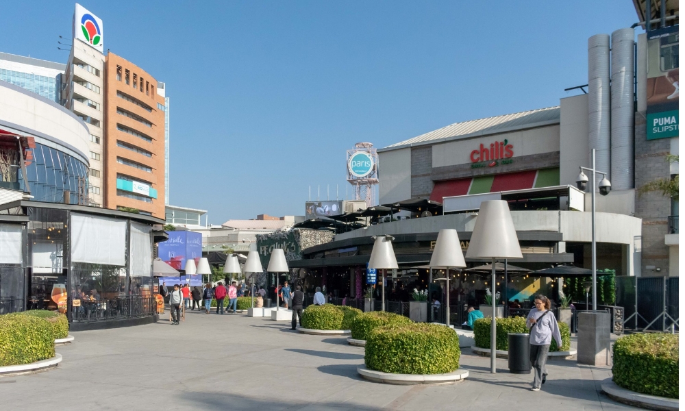 Retail y Malls lideran el crecimiento corporativo en Chile: Ripley y Parque Arauco destacan en resultados y expectativas bursátiles