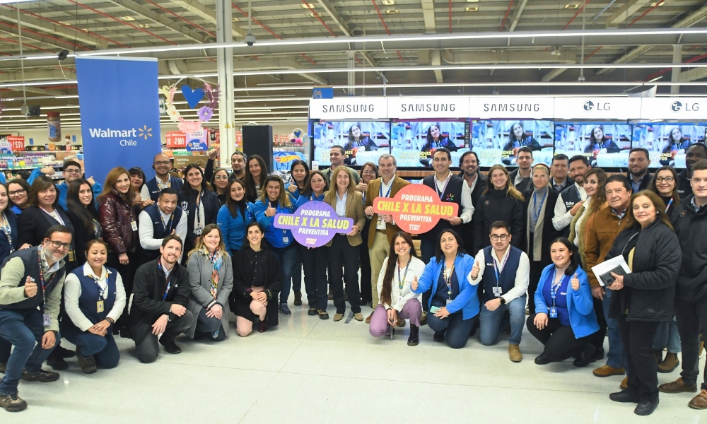 Programa “Chile por la salud preventiva” llegó a Maipú para beneficiar a colaboradores de Walmart Chile y comunidades vecinas