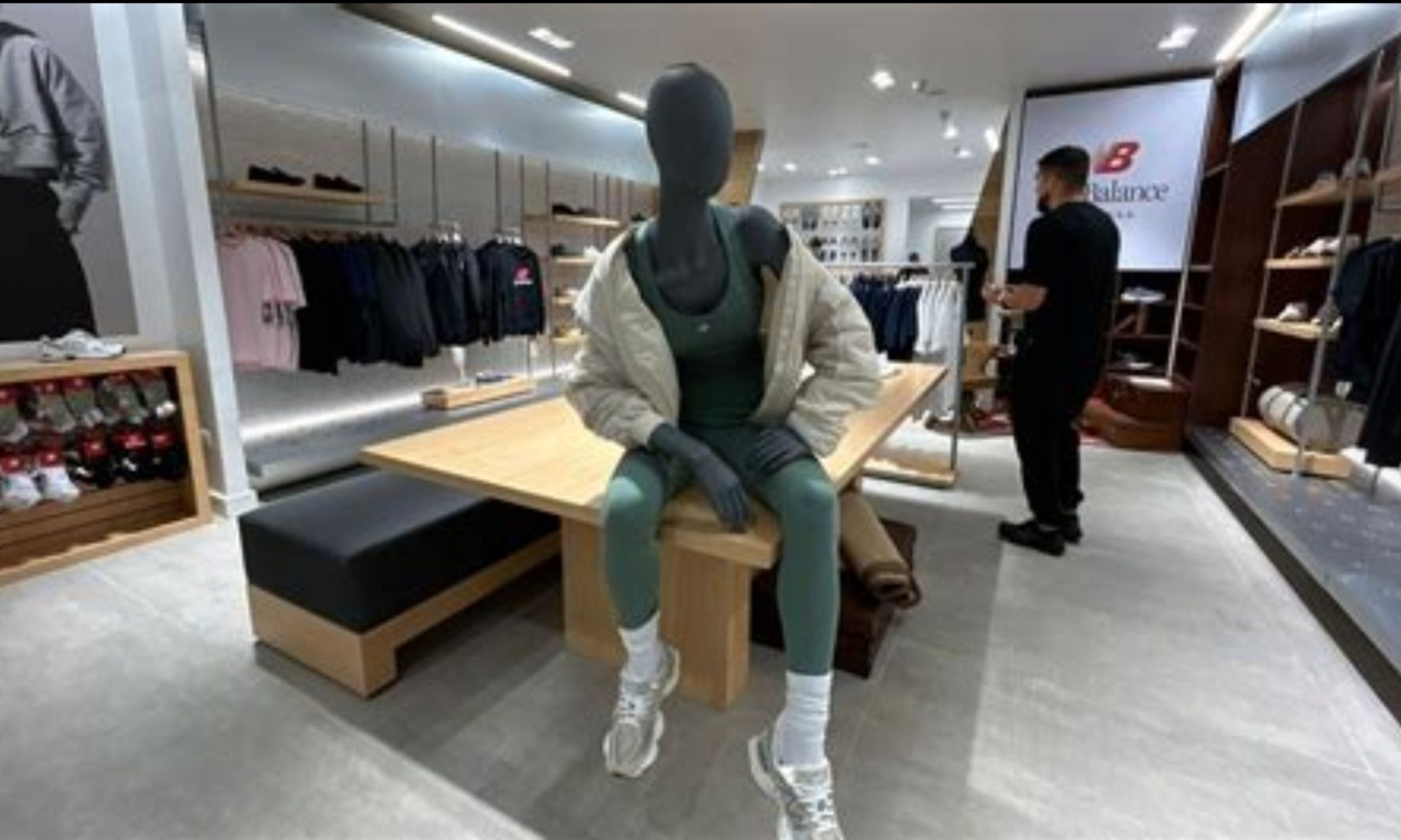 New Balance inaugura tienda de formato exclusivo en Viña del Mar: solo existen ocho en el mundo