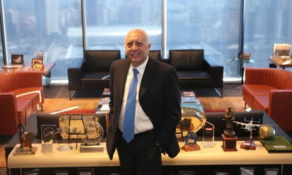 Álvaro Saieh vende acciones de SMU por $ 2.400 millones y su participación sigue bajando de 45%