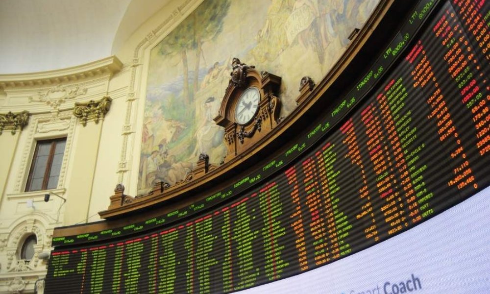 Los intensos movimientos de los dueños del retail en la bolsa