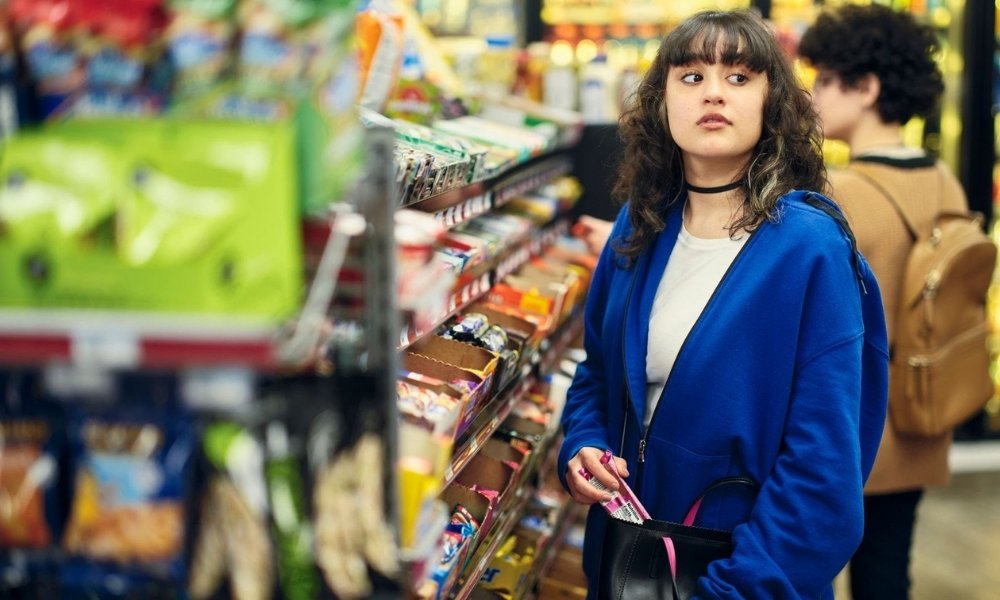 «Ayúdanos a atrapar ladrones y te recompensamos»: el plan de un supermercado para frenar la ola de hurtos