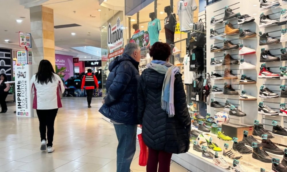 Vestuario y calzado lideran el alza de importaciones en el retail