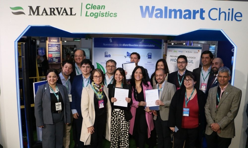<strong>Walmart Chile, Marval Clean Logistics, IEE, Mining3 y Copec impulsan el primer bus de hidrógeno verde para transporte público en Santiago</strong>