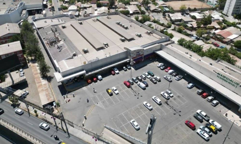 Rematan emblemático stripcenter de La Florida por más de $30 mil millones: tiene un Chucke Cheese, La Piccola Italia y un supermercado chino