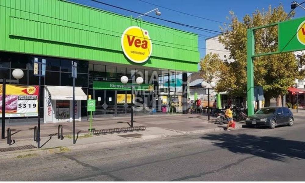 Cencosud muta en Argentina: obligado a adaptarse en un mall tras 32 años y cierra varios supermercados