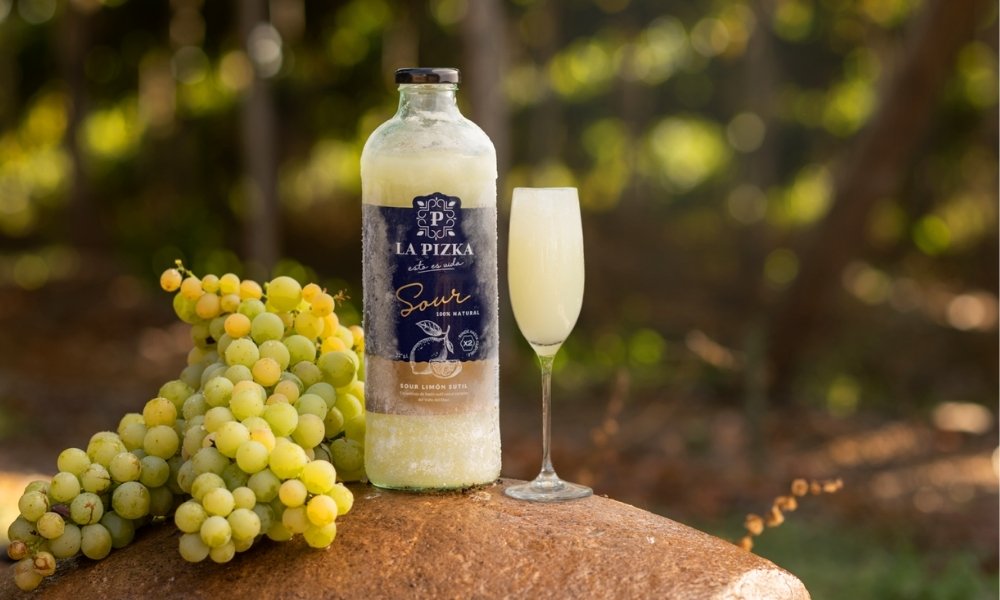 La historia de La Pizka, cómo un emprendimiento quebrado dio paso al pisco sour más vendido en los supermercados chilenos