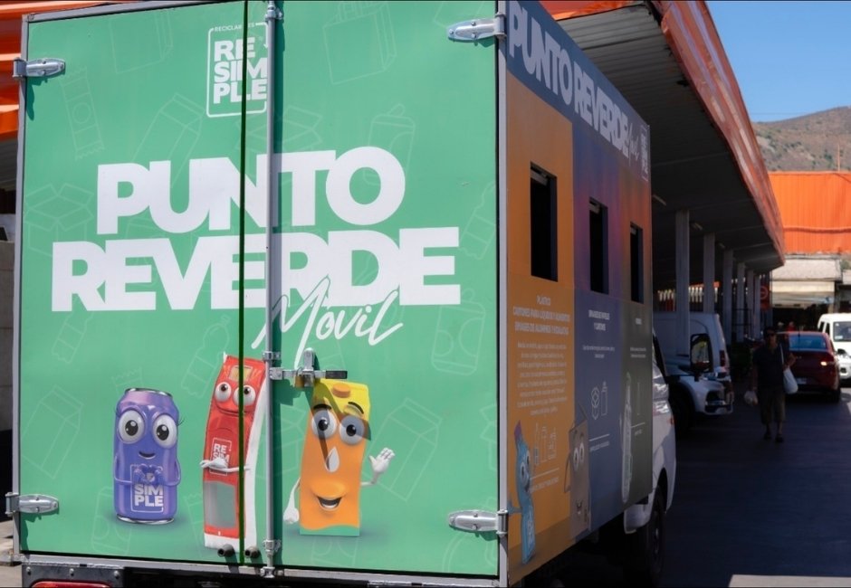 Puntos Verdes Móviles se despliegan en supermercados de la Región de Valparaíso para fomentar el reciclaje en la ciudadanía