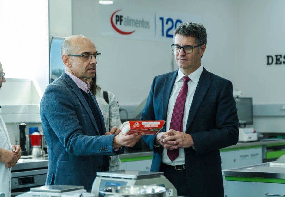 Consejero del Banco Central visita PFalimentos con foco en el desarrollo productivo del Maule