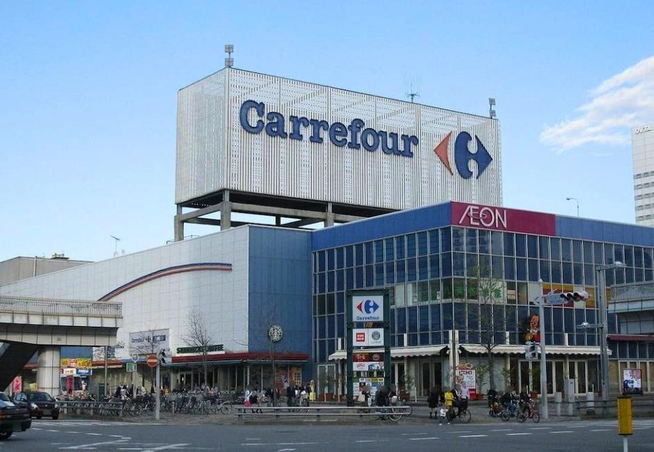 Carrefour reinventa el hipermercado: más pequeño, más inteligente y más rápido